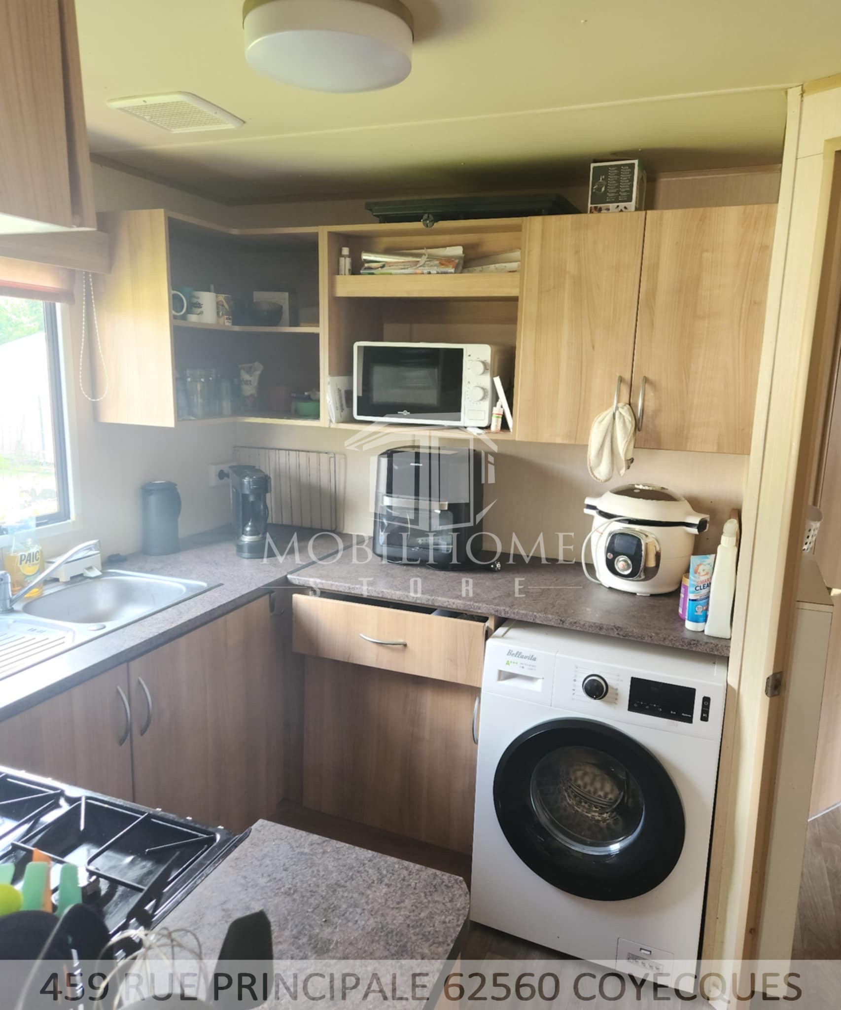 Deuxième photo de la cuisine du mobil-home ABI TEBAY