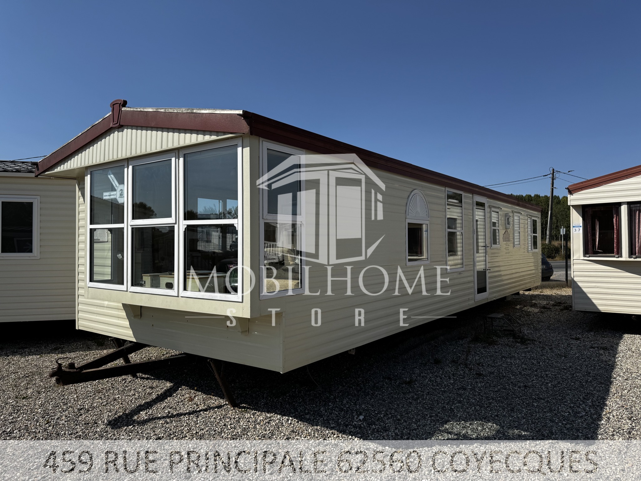 Devanture du mobil-home ABI DEBONAIR