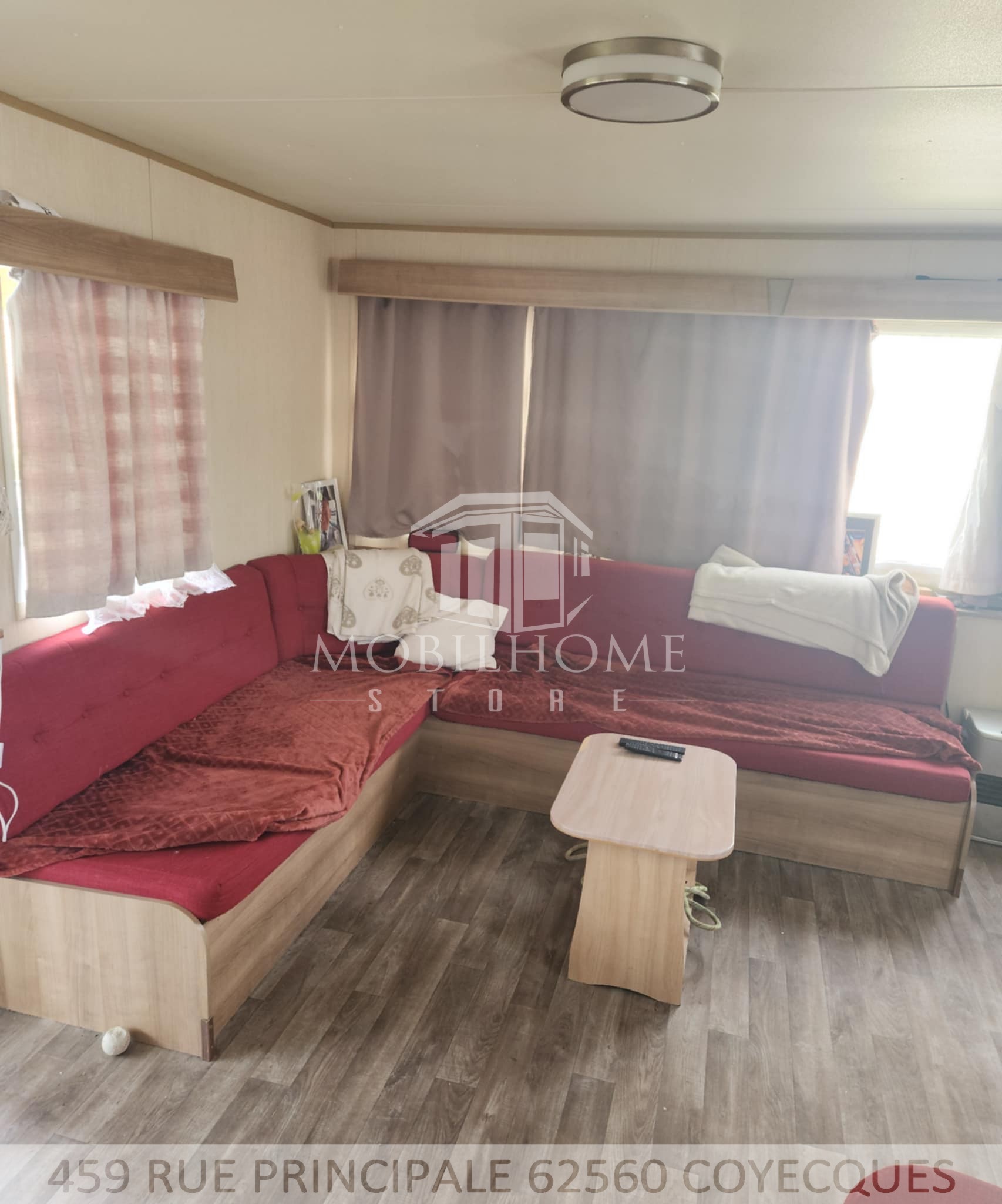 Photo du salon du mobil-home ABI TEBAY