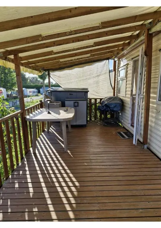 Photo de la terrasse du mobil-home Bécasse