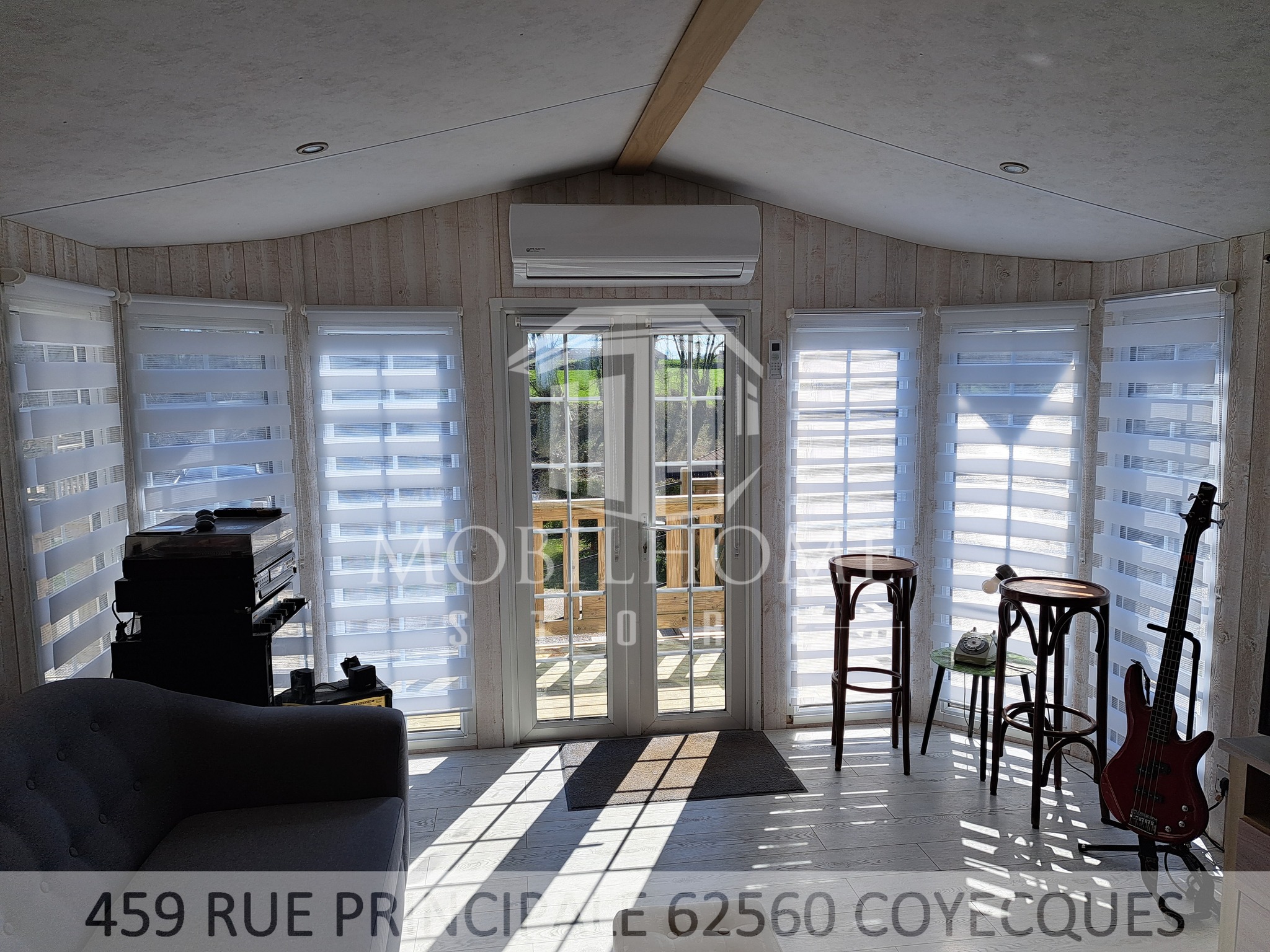 Photo de la vue du séjour du mobil-home BK BLUEBIRD SHERATON