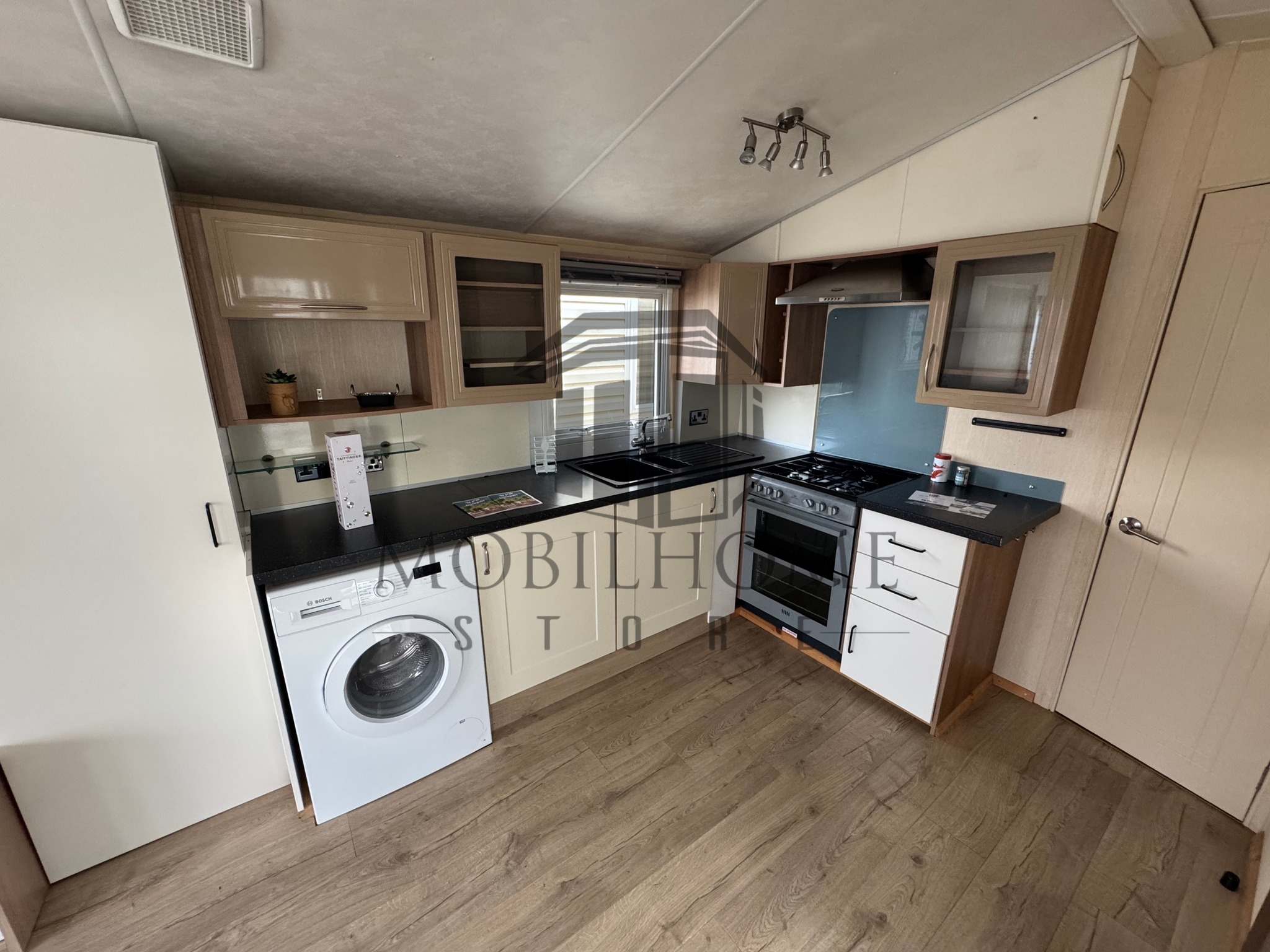 Cuisine équipée du mobil-home WILLERBY GRANADA XL