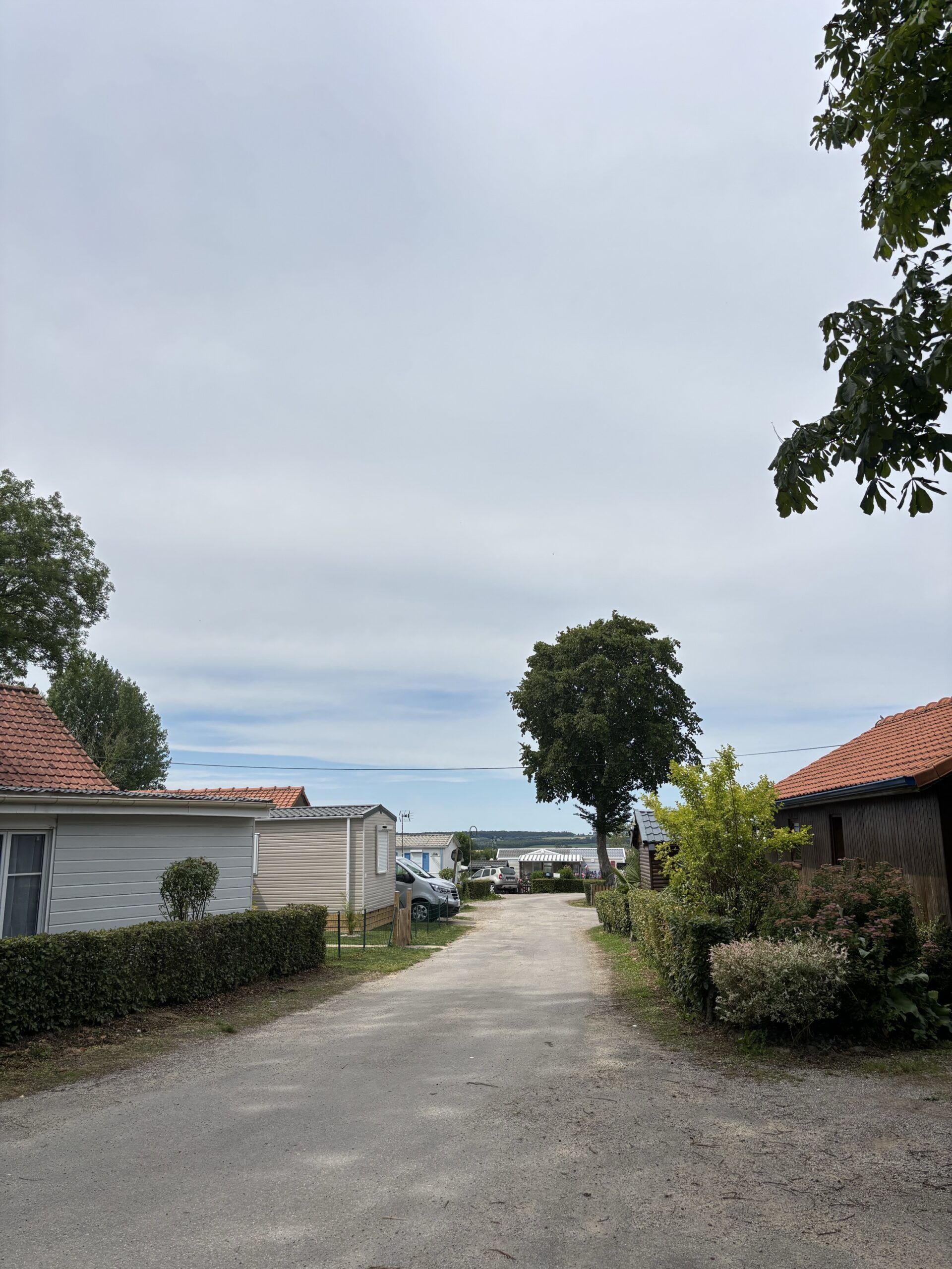 Allée dans le camping de La Tentation