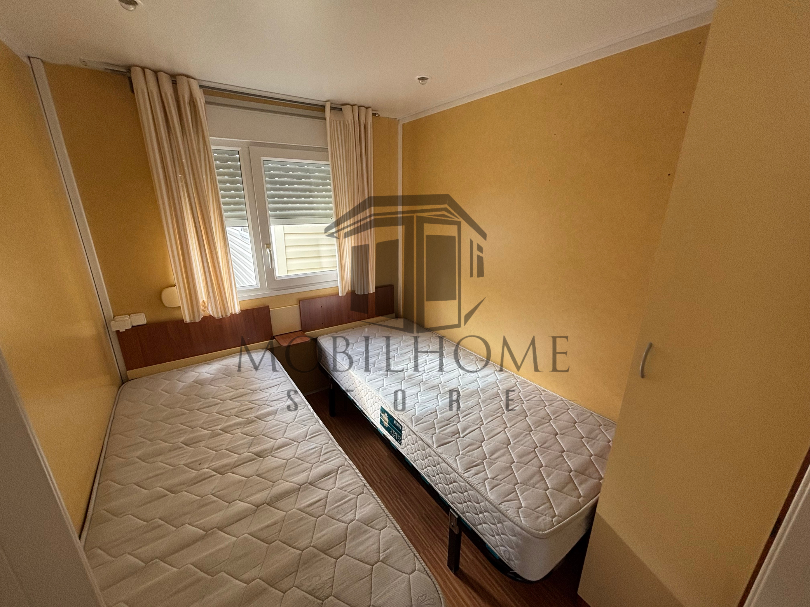 Chambre du mobil-home SUN ROLLER