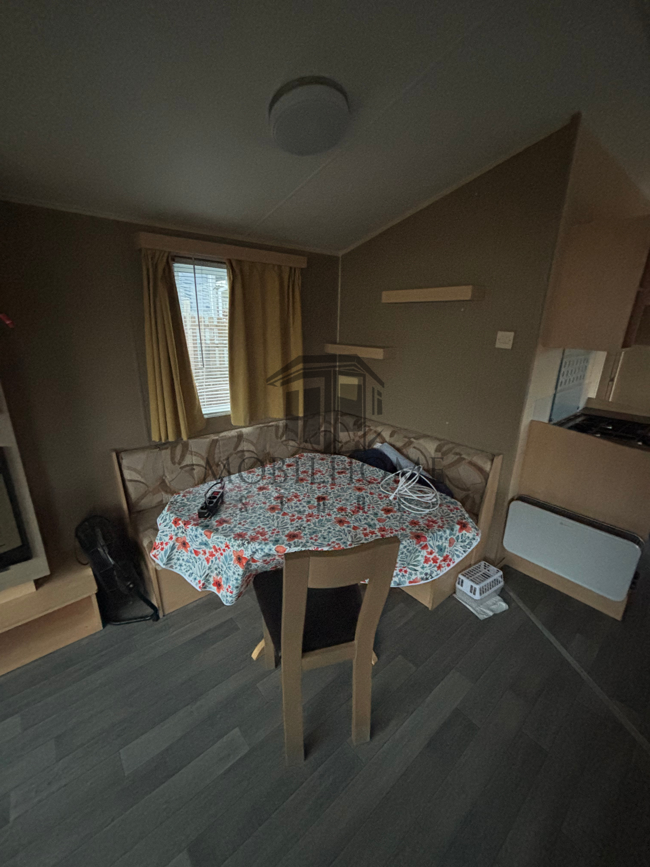 Coin repas du mobil-home P167