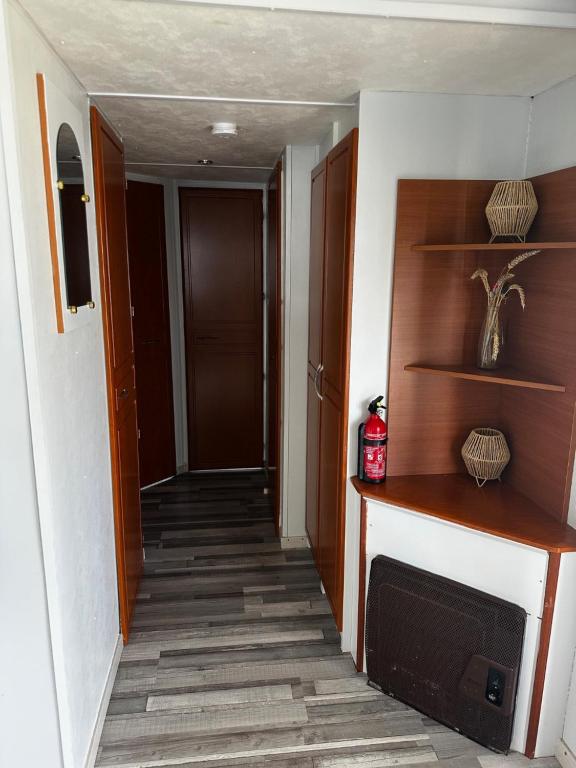 Couloir du mobil-home Brocolis