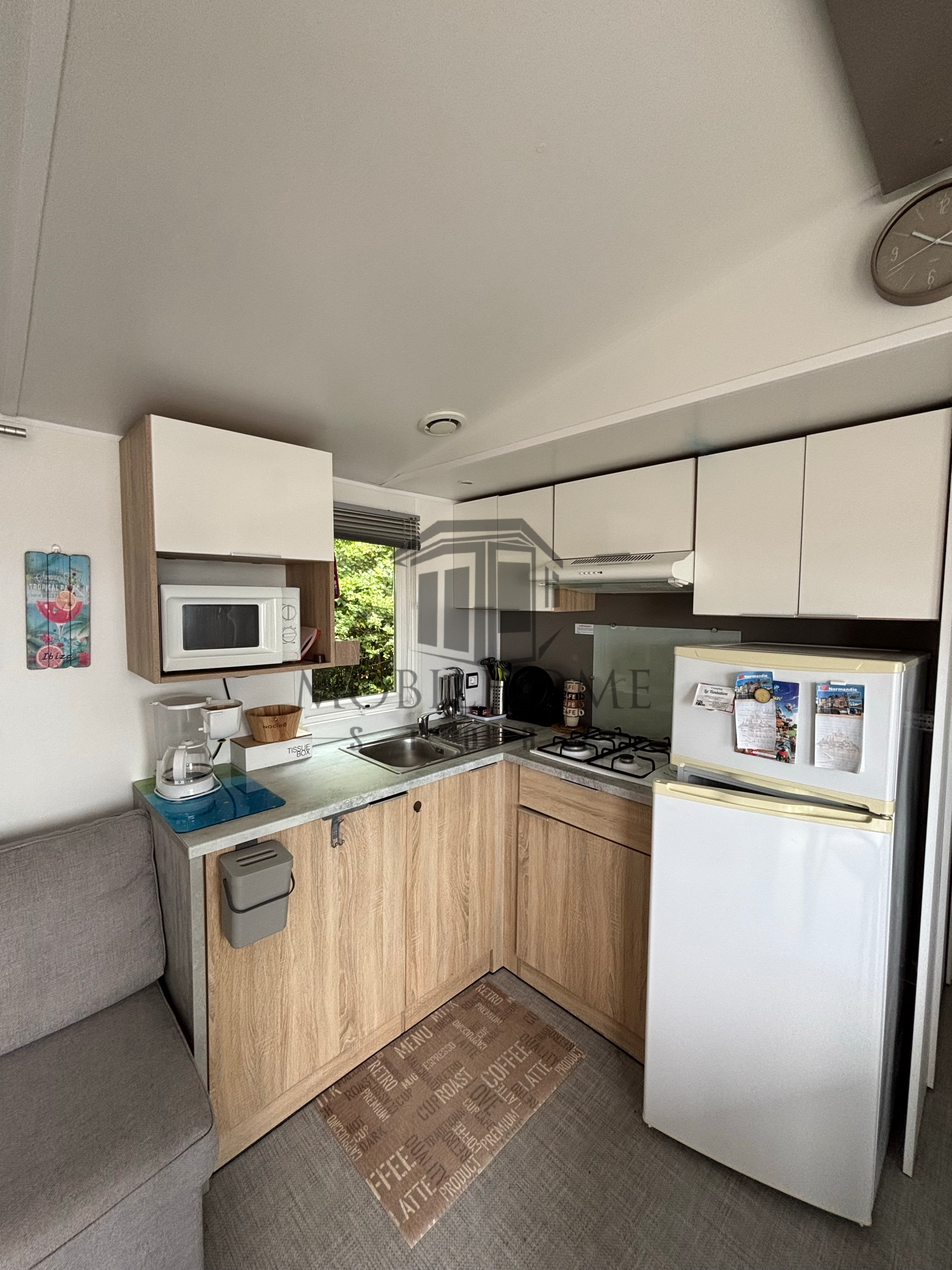 Cuisine équipée du mobil-home P111