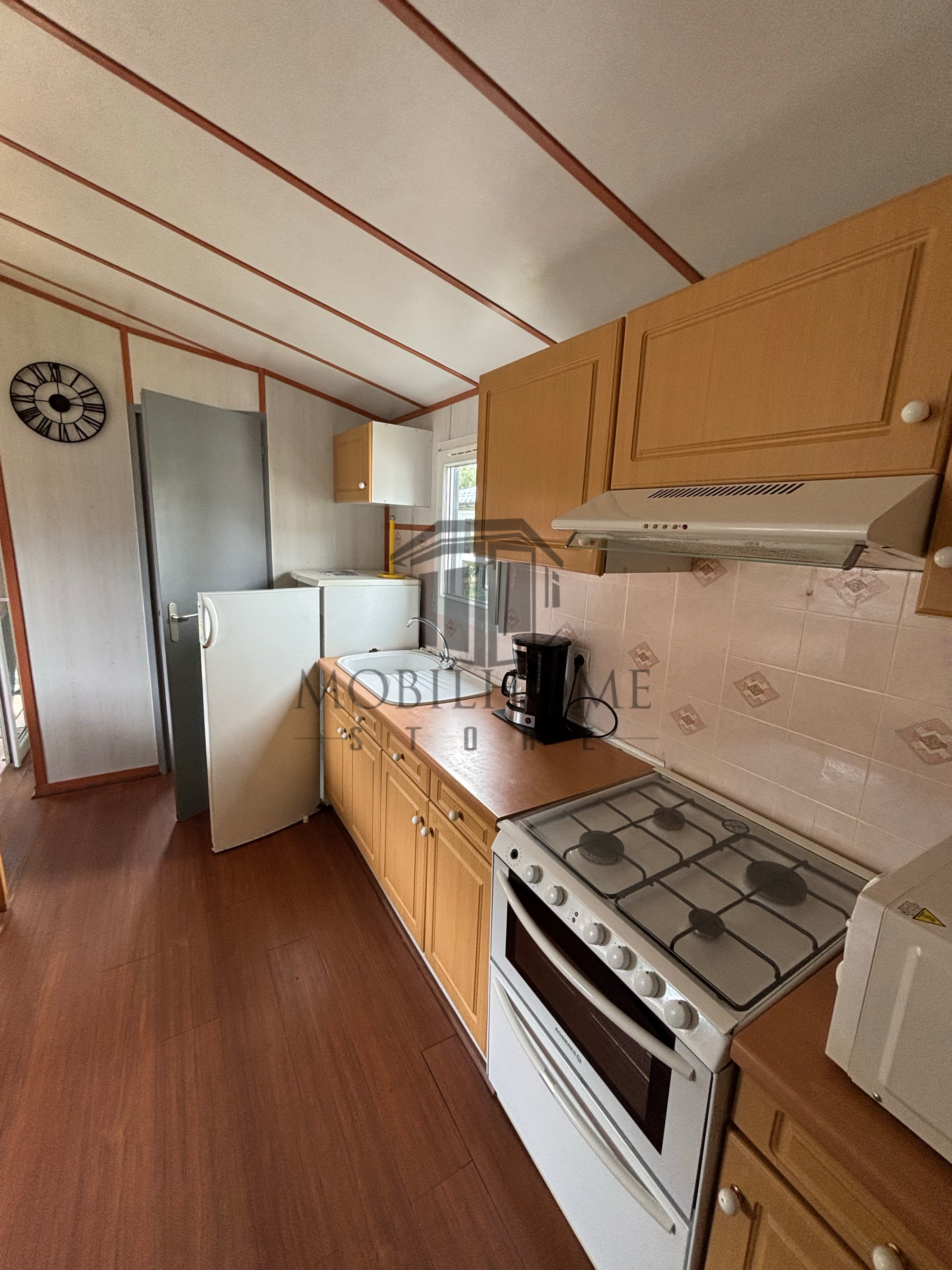 Cuisine équipée du mobil-home P26