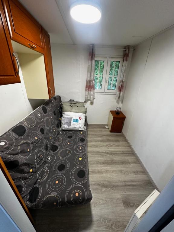 Deuxième chambre du mobil-home Brocolis