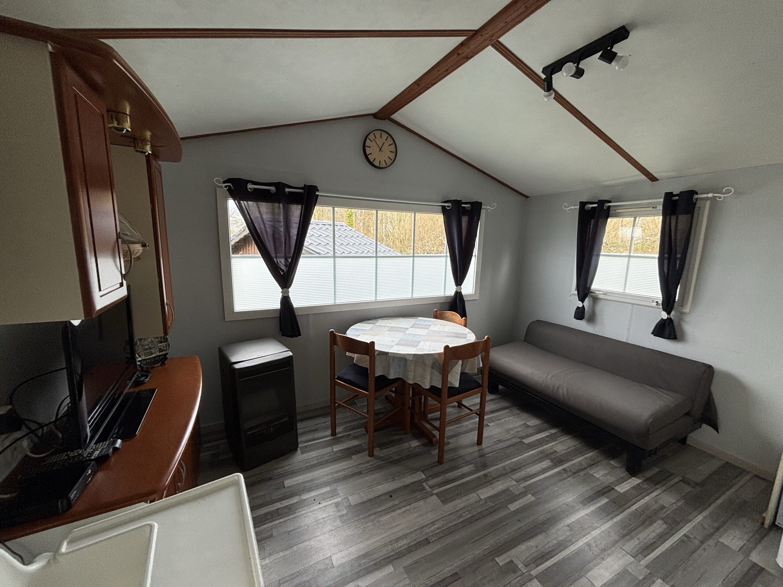 Séjour du mobil-home Brocolis P112