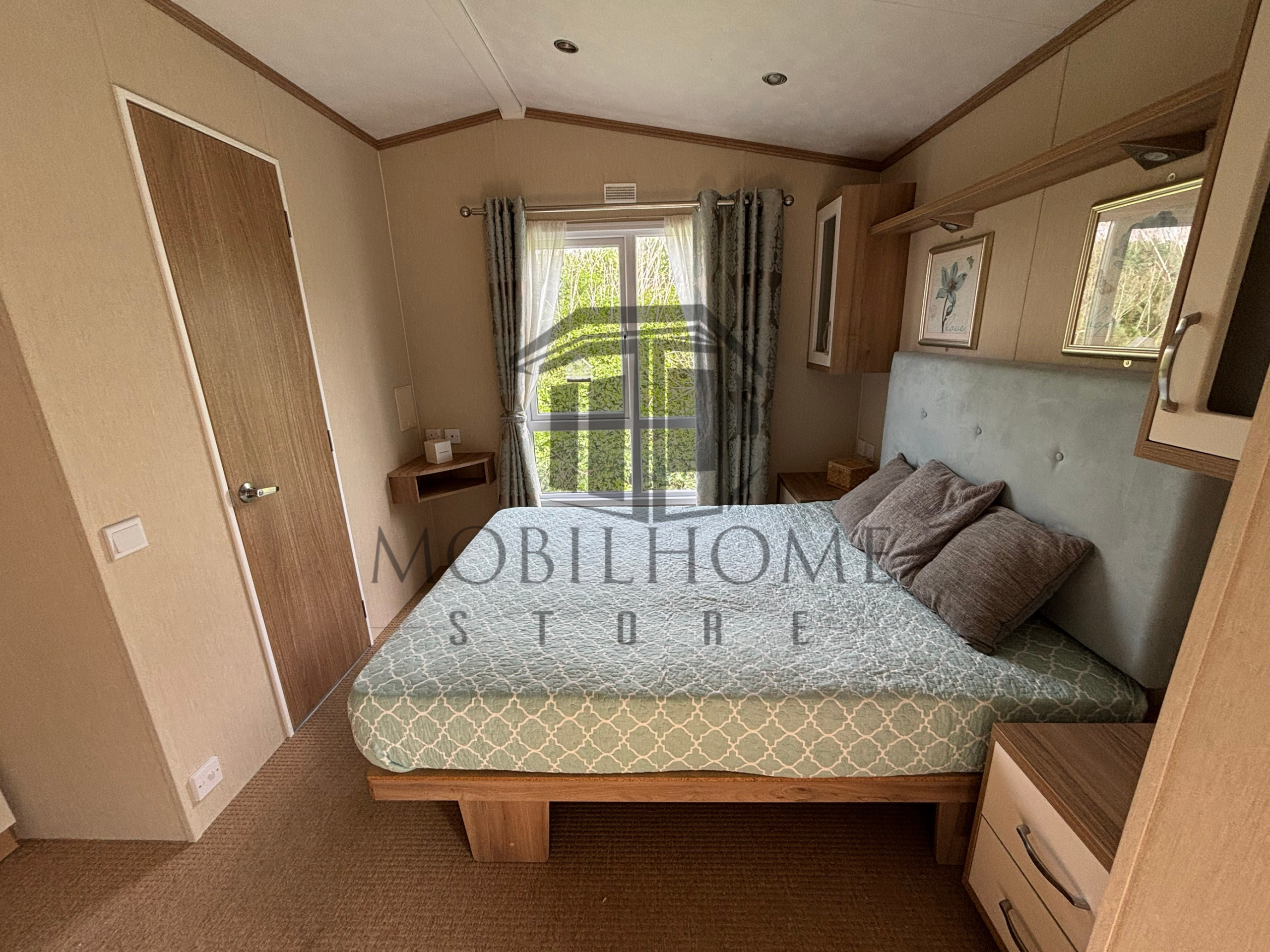 Chambre parentale du mobil-home PEMBERTON HARMONY PMR