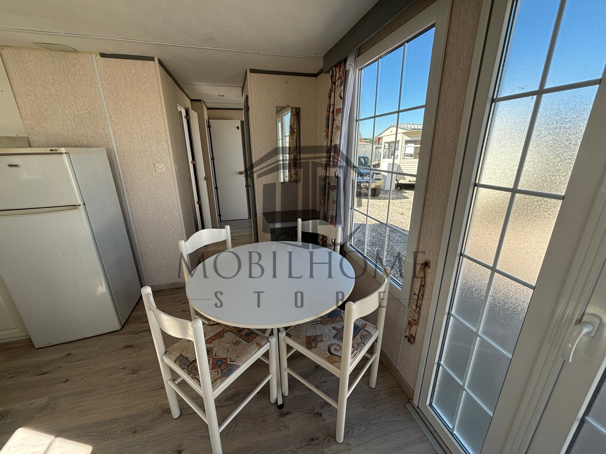 Coin repas du mobil-home IRM SAPHIR