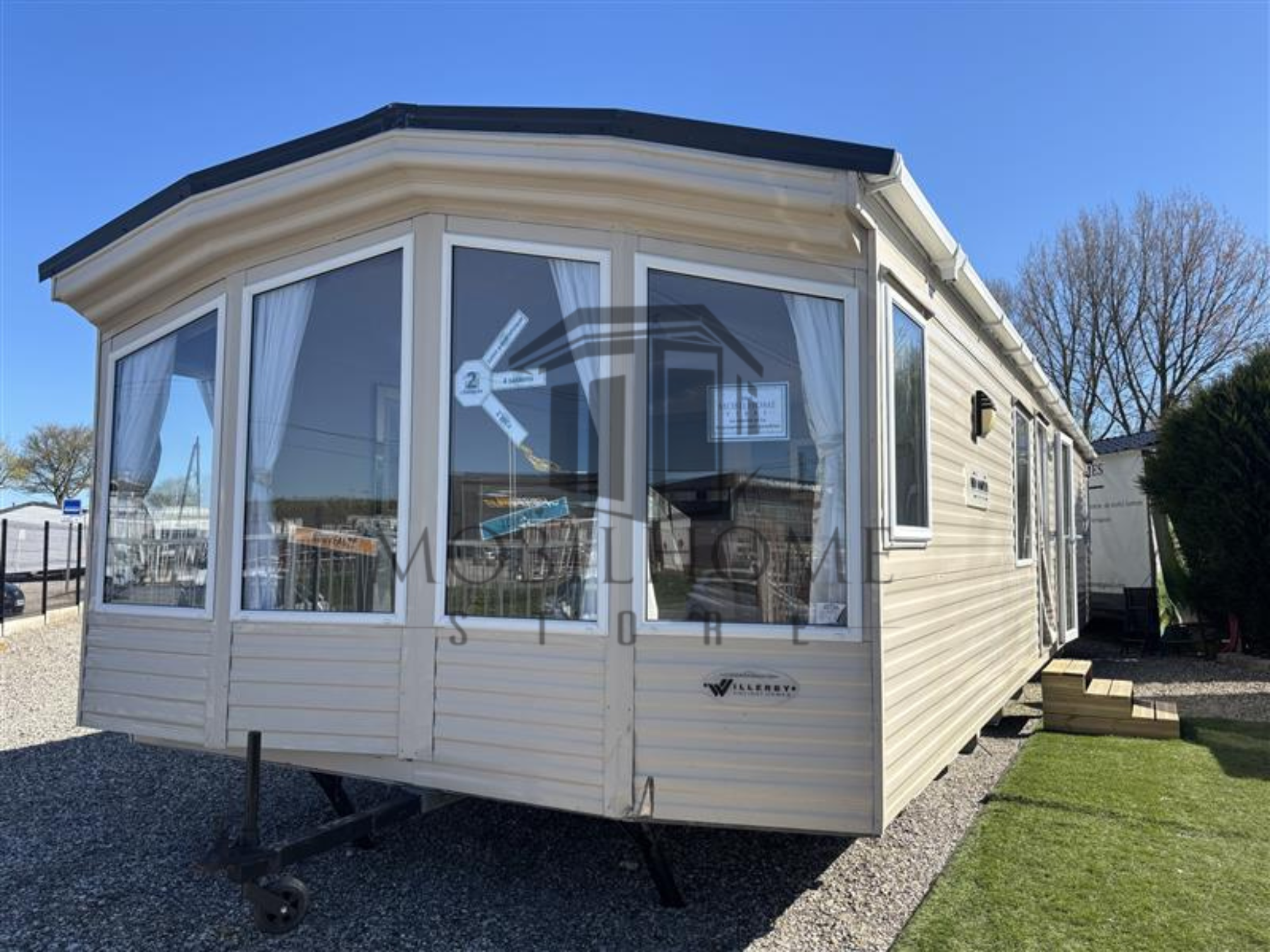 Devanture WILLERBY NEW HAMPTON Devanture du mobil-home WILLERBY NEW HAMPTON