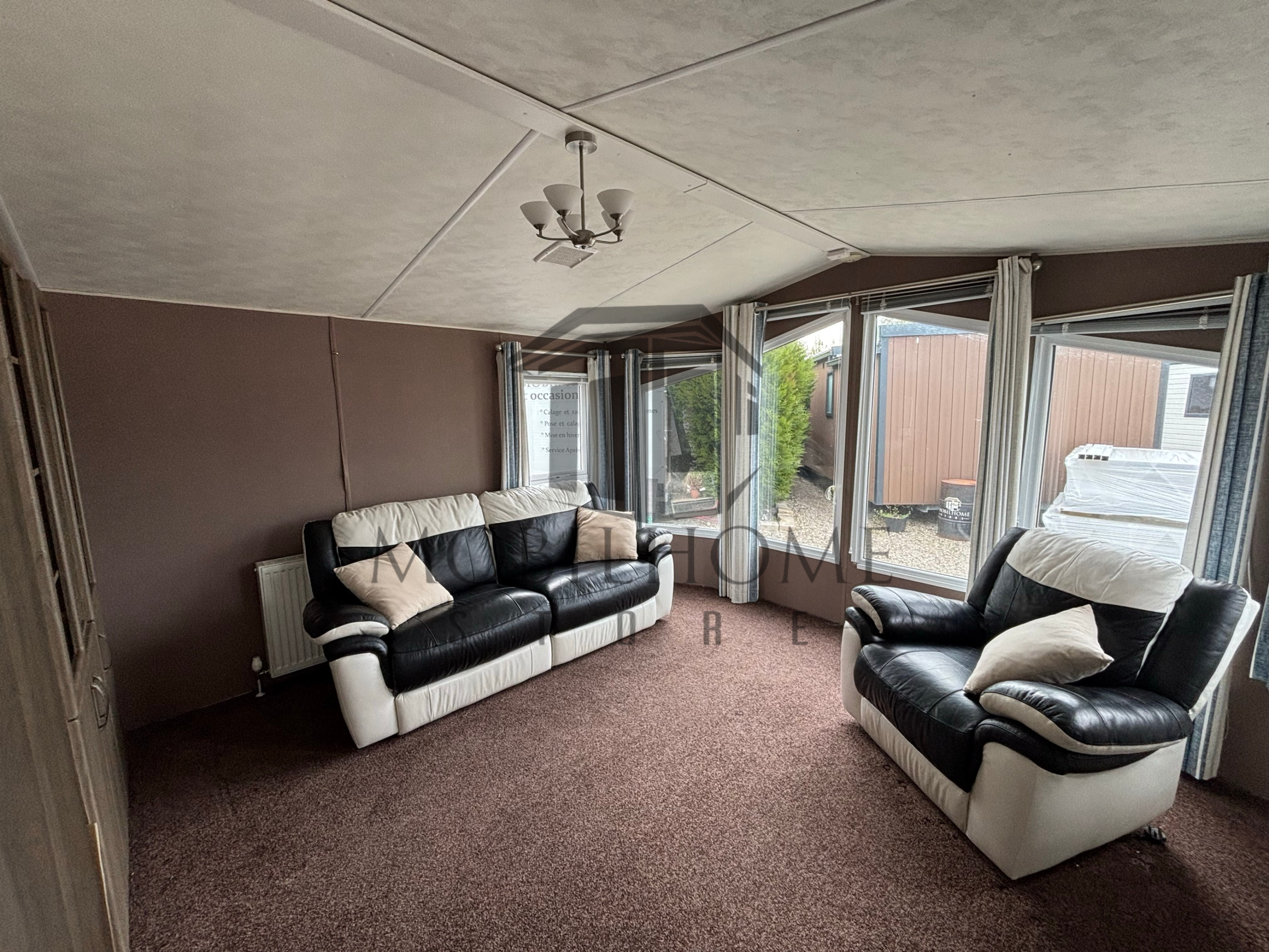 Salon du mobil-home DELTA MONARCH