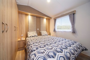 Chambre parentale du mobil-home ANDES