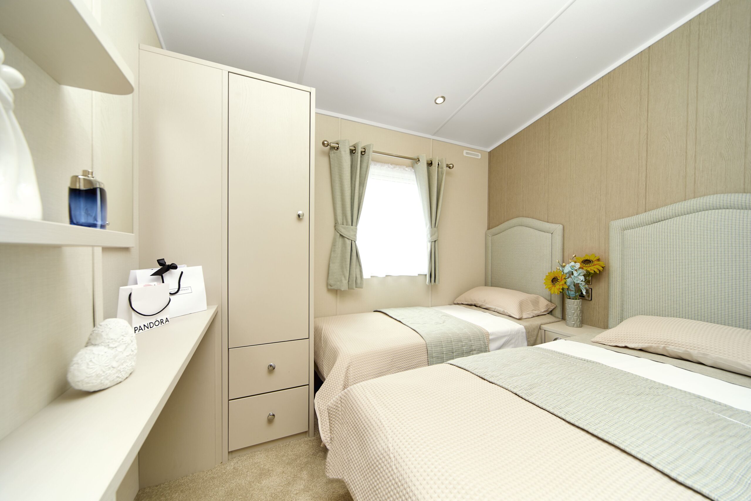 Deuxième chambre du mobil-home LAKEHOUSE