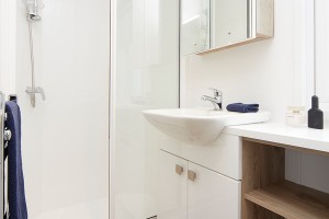Salle d'eau du mobil-home SCALA