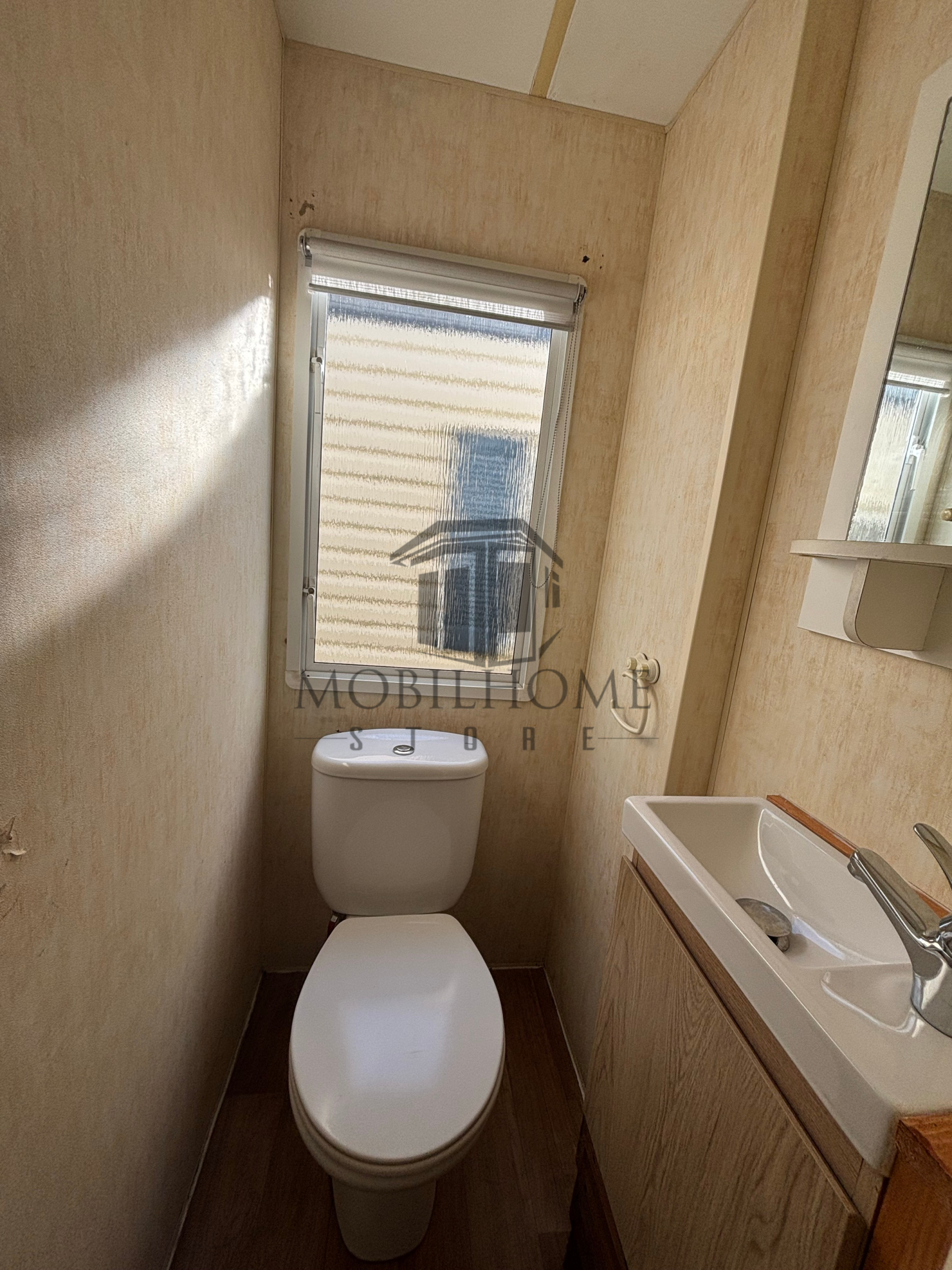 Toilette du mobil-home BK BLUEBIRD PARKSTONE