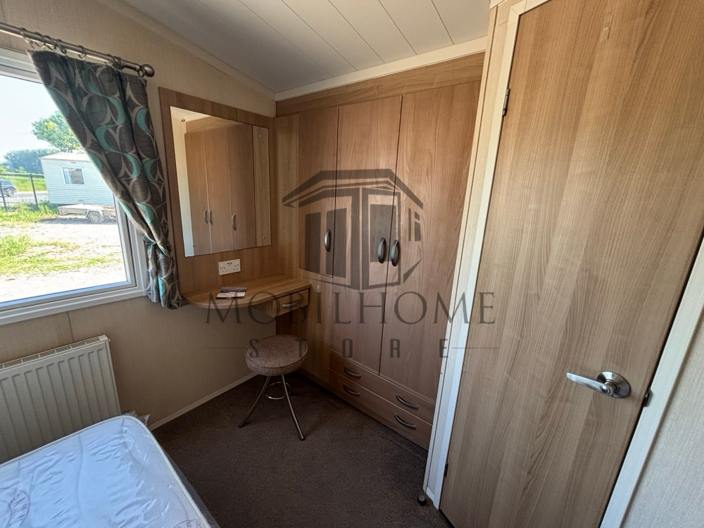 Vue de la chambre parentale du mobil-home SWIFT WOODLAND ESCAPE