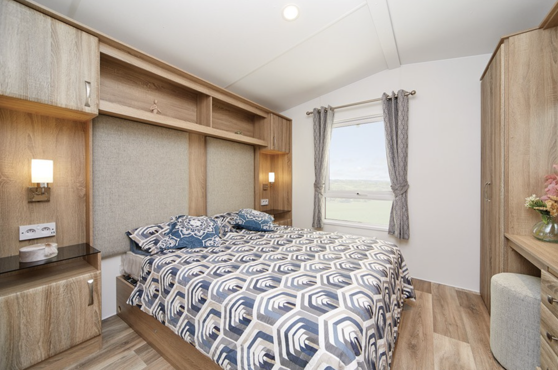 Chambre parentale du mobil-home EUROPA MULBERRY NEO
