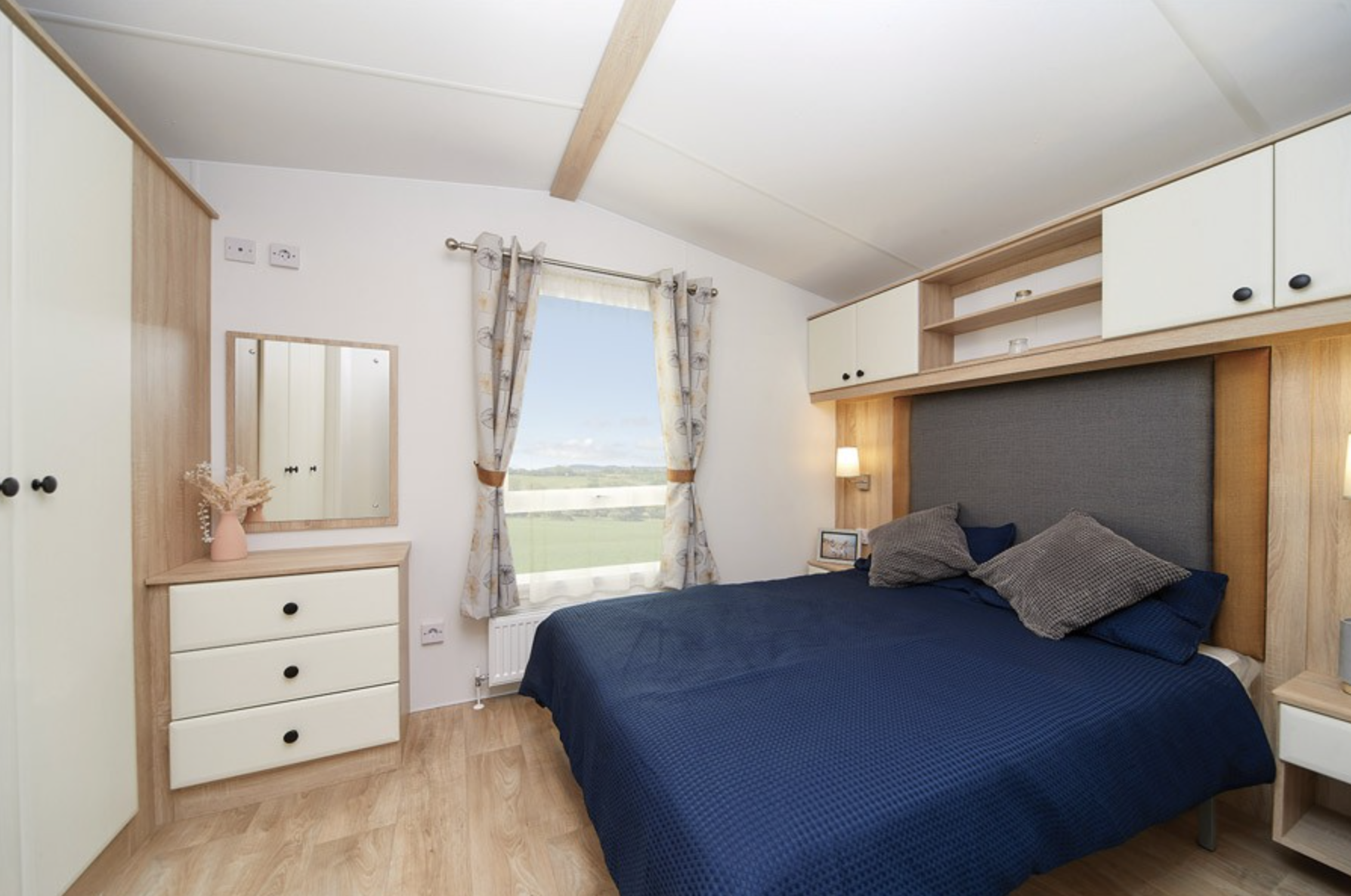 Chambre parentale du mobil-home EUROPA WILLOW
