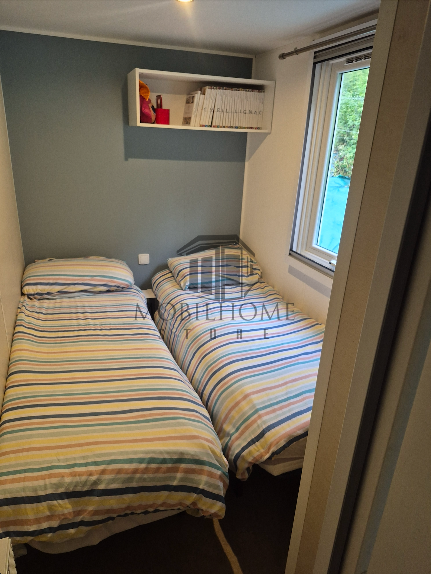 Troisième chambre du mobil-home IRM SMALA vendu sur emplacement sur le camping de La Nouvelle Aventuredu mobil-home IRM SMALA vendu sur emplacement sur le camping de La Nouvelle Aventure