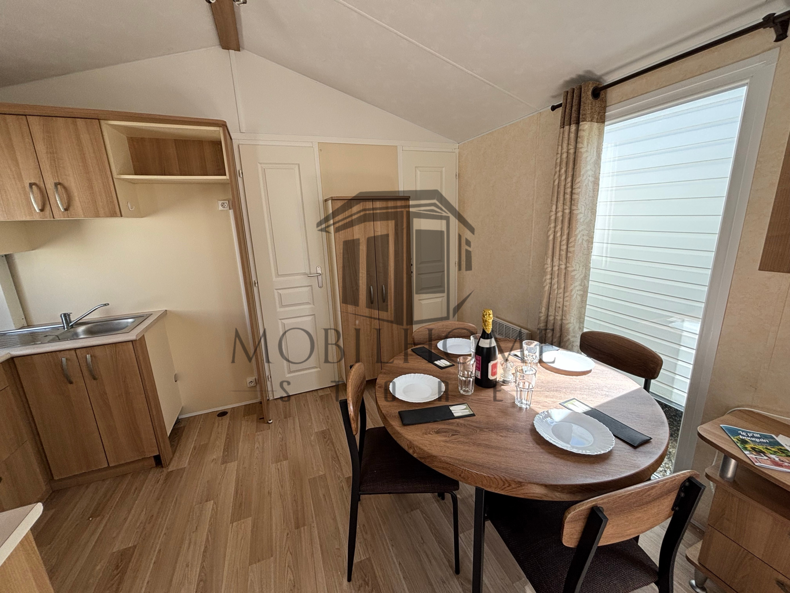 Coin repas du mobil-home RIDOREV ELEGANCE