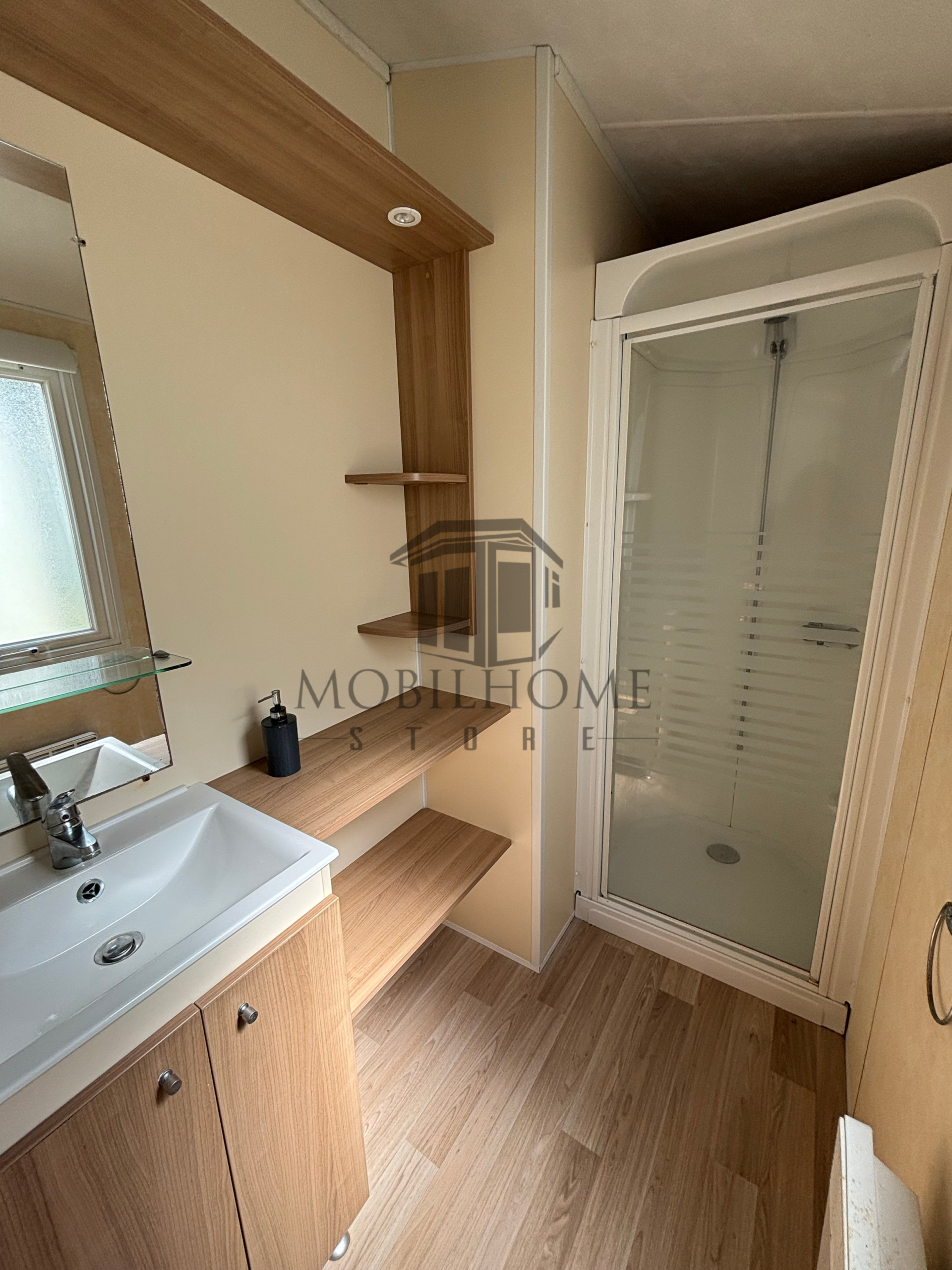 Salle d'eau du mobil-home RIDOREV ELEGANCE