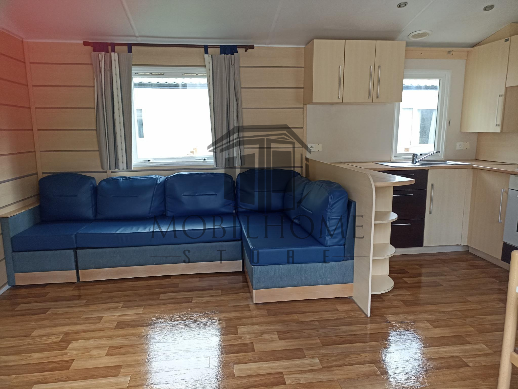 Séjour du mobil-home IRM APPOLON vendu sur emplacement sur le camping de La Nouvelle Aventure