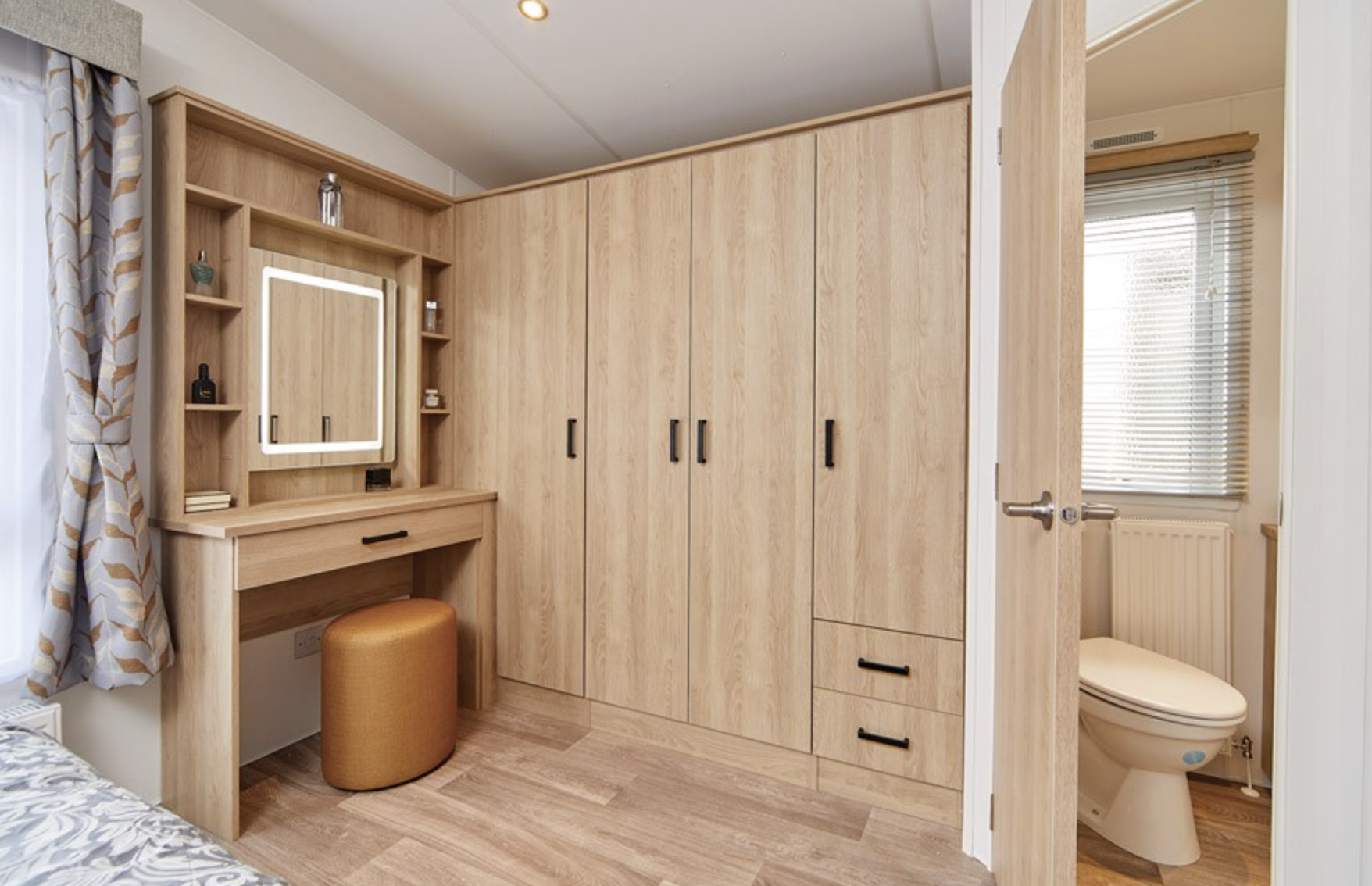 Vue de la chambre parentale du mobil-home EUROPA BELLEVUE