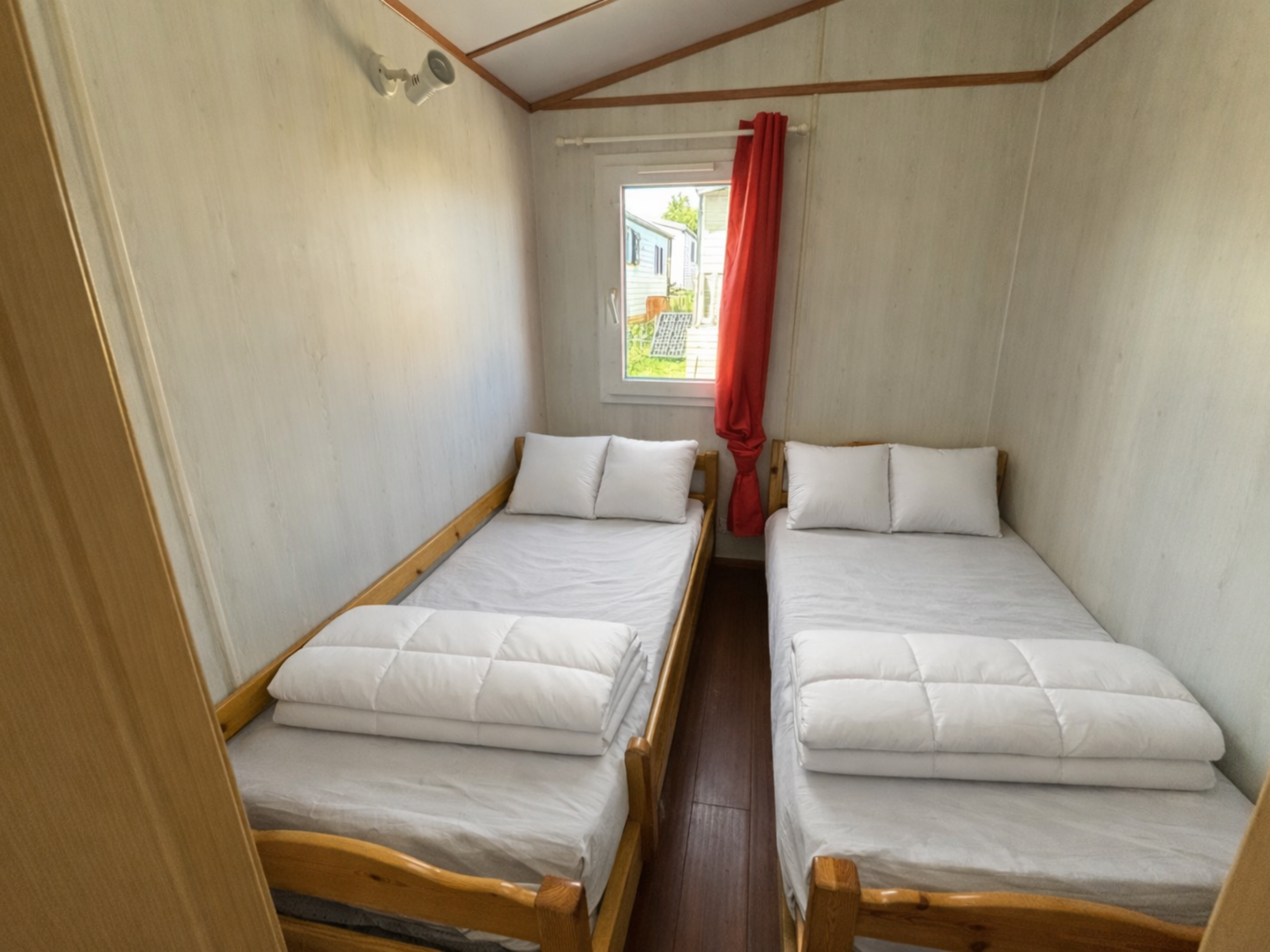 Deuxième chambre du mobil-home Cygne