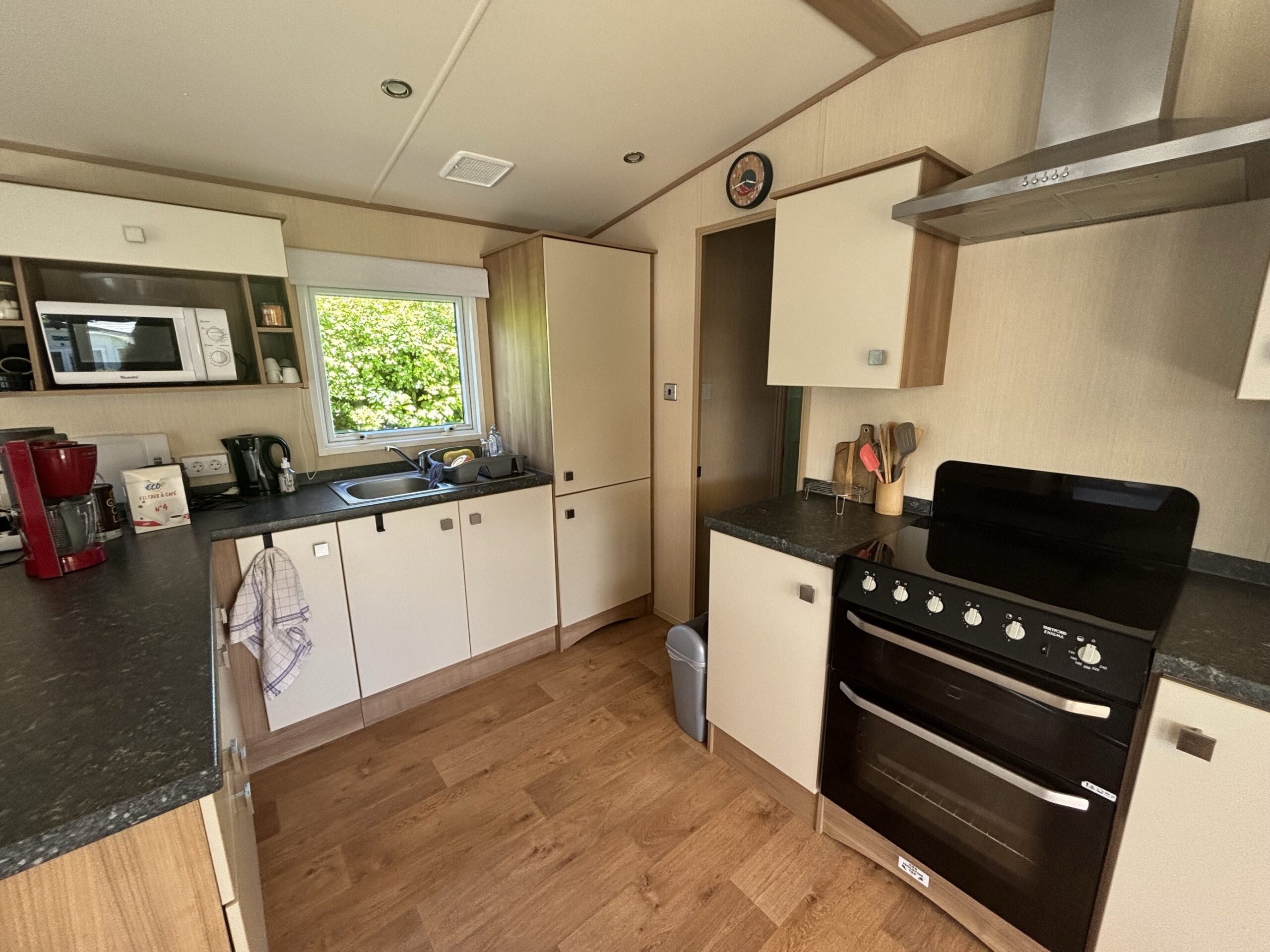 Cuisine du mobil-home Mouette au camping La Sensation