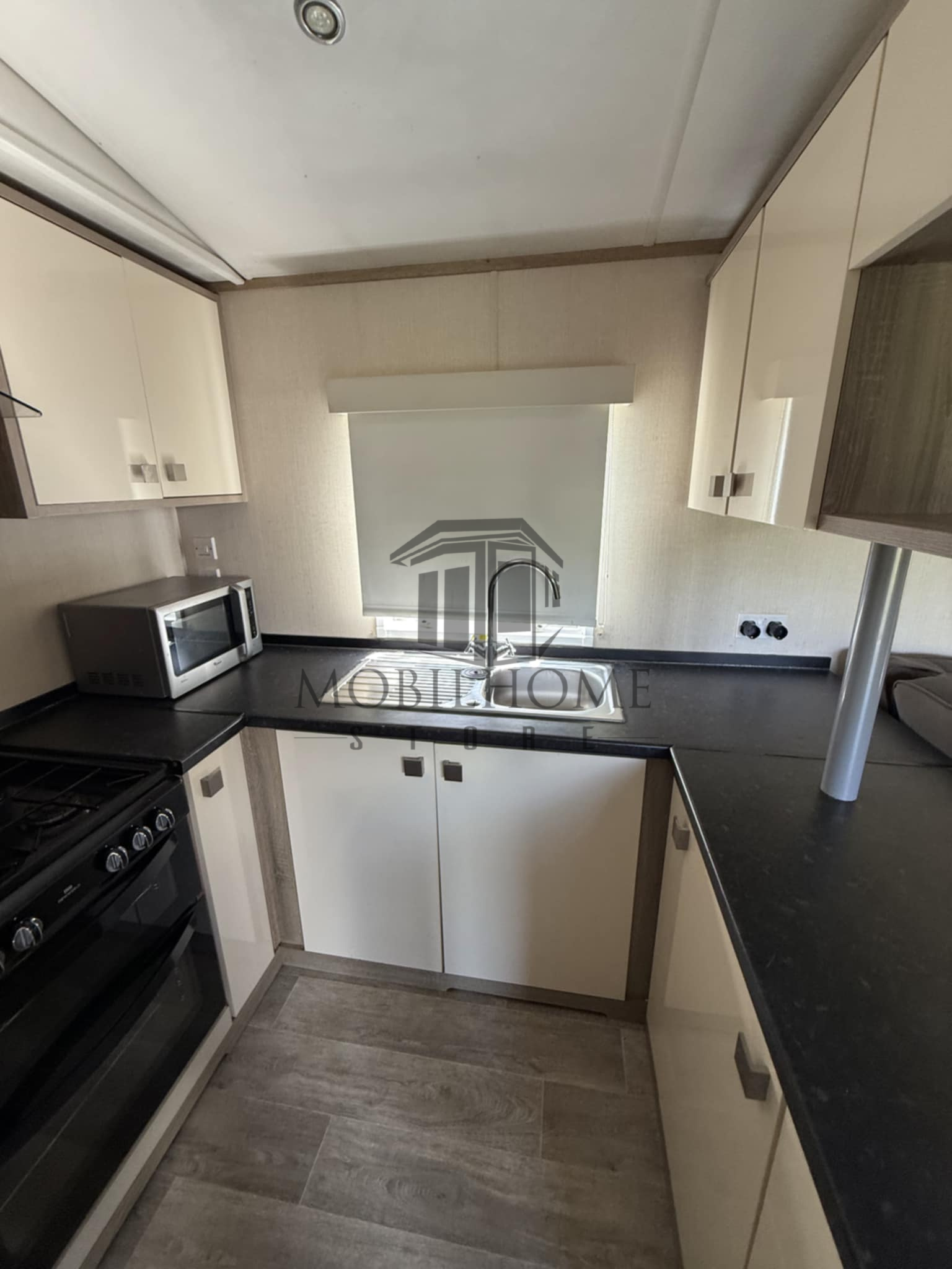 Cuisine du mobil-home P57 au camping La Nouvelle Aventure
