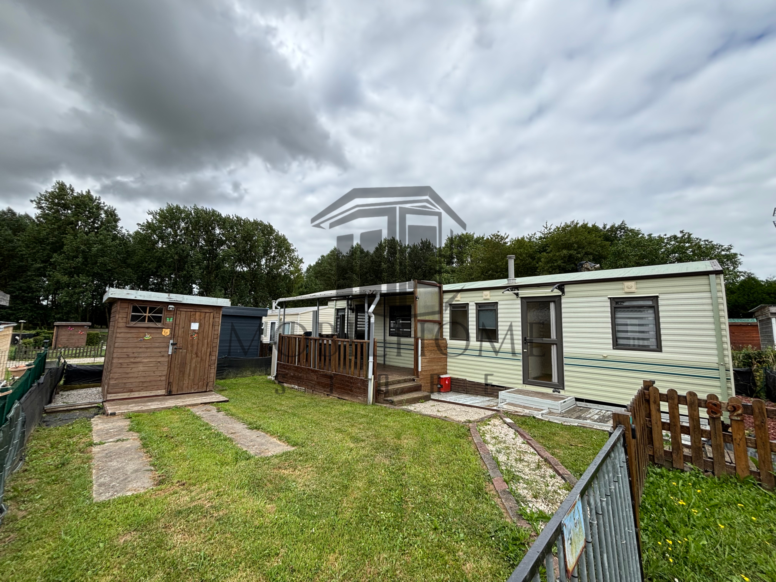 Devanture du mobil-home P82