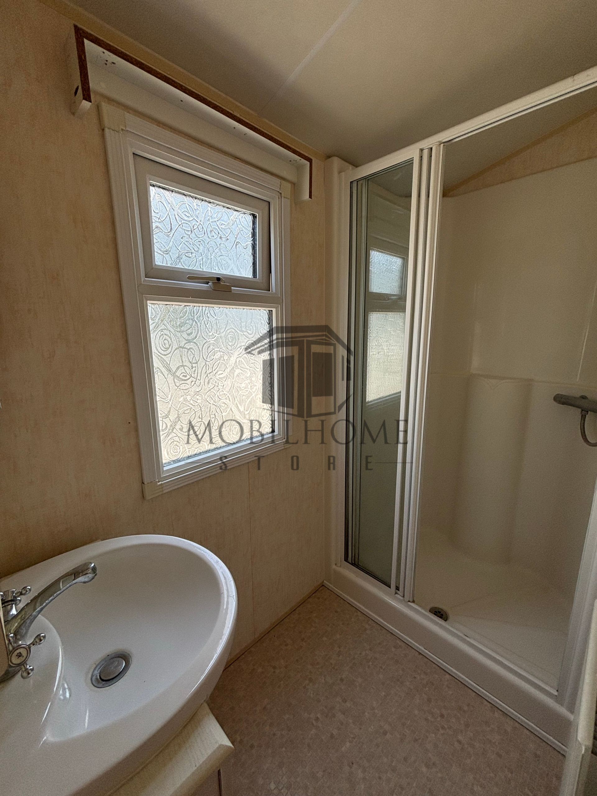 Salle d'eau du mobil-home WILLERBY BERMUDA