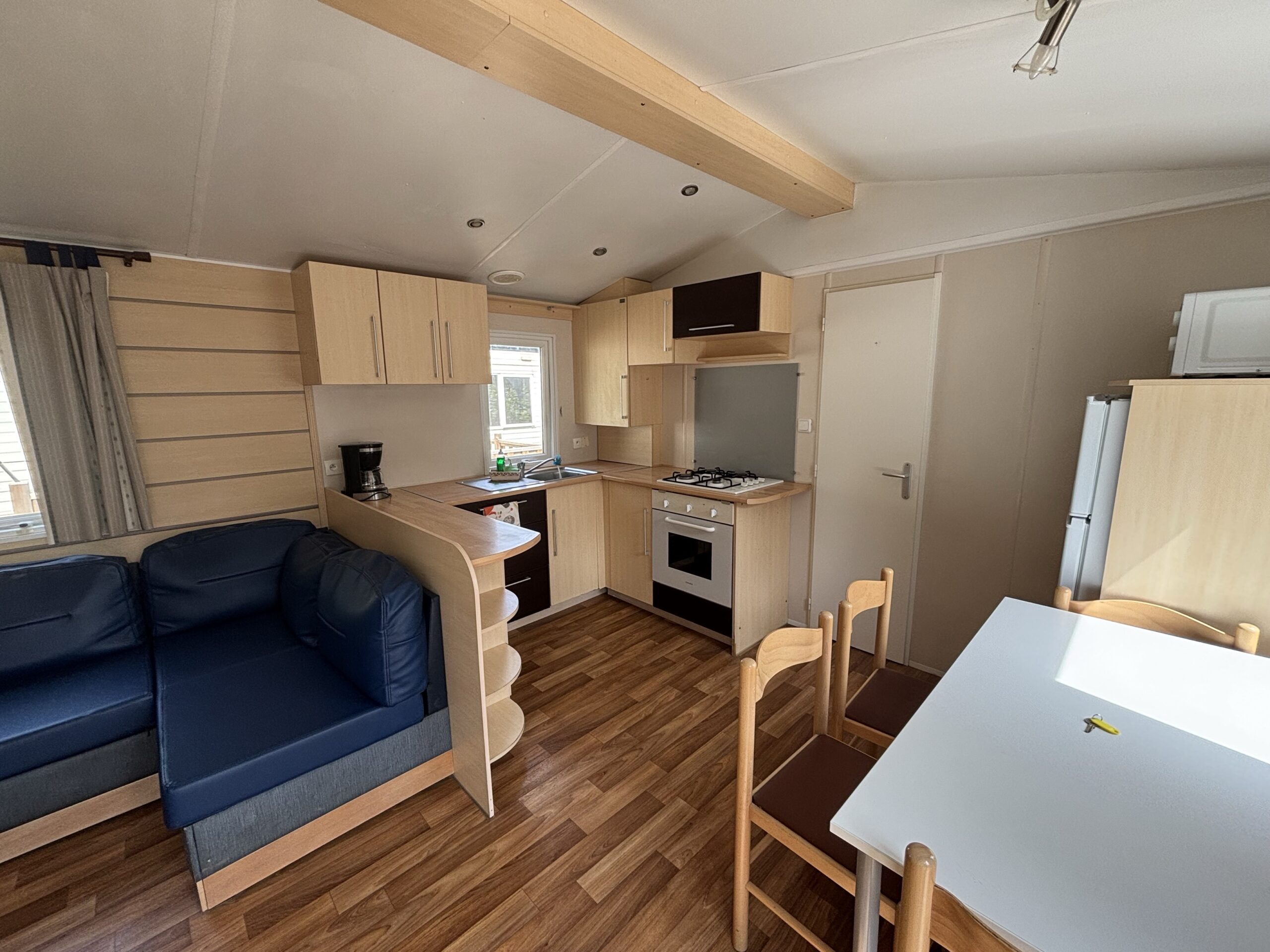 Séjour du mobil-home Le Derrick