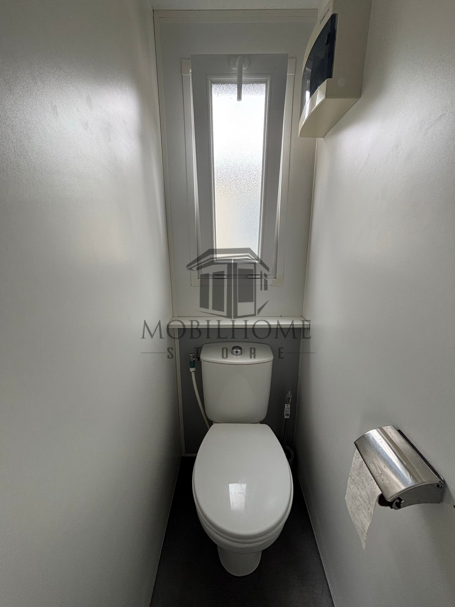 Toilette du mobil-home P25