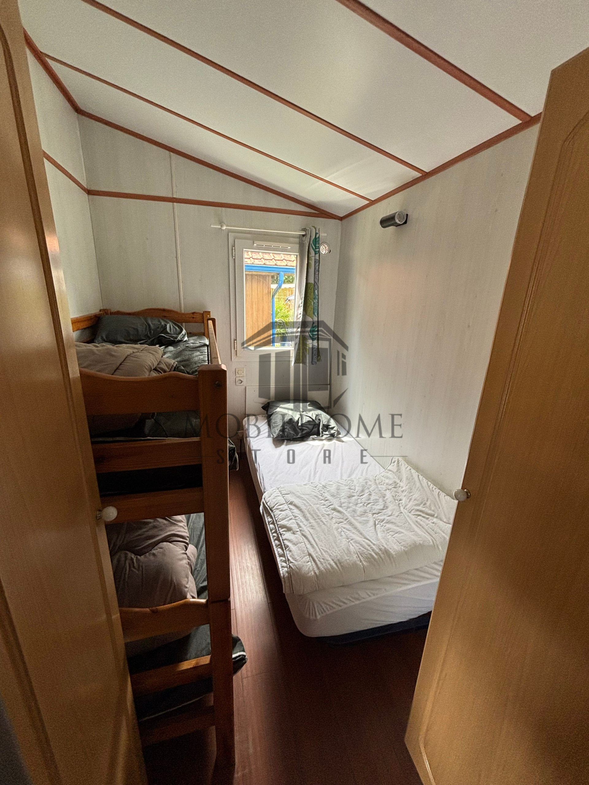 Deuxième chambre du mobil-home CRL
