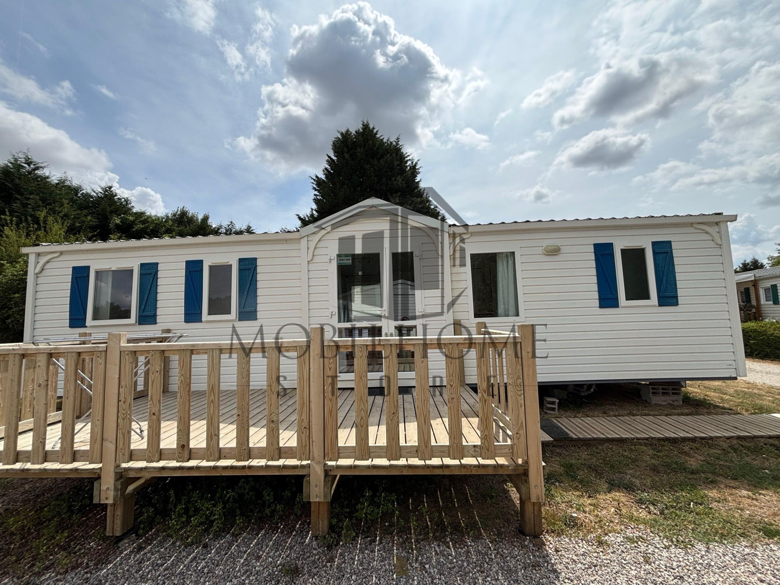 Devanture du mobil-home IRM APPOLON