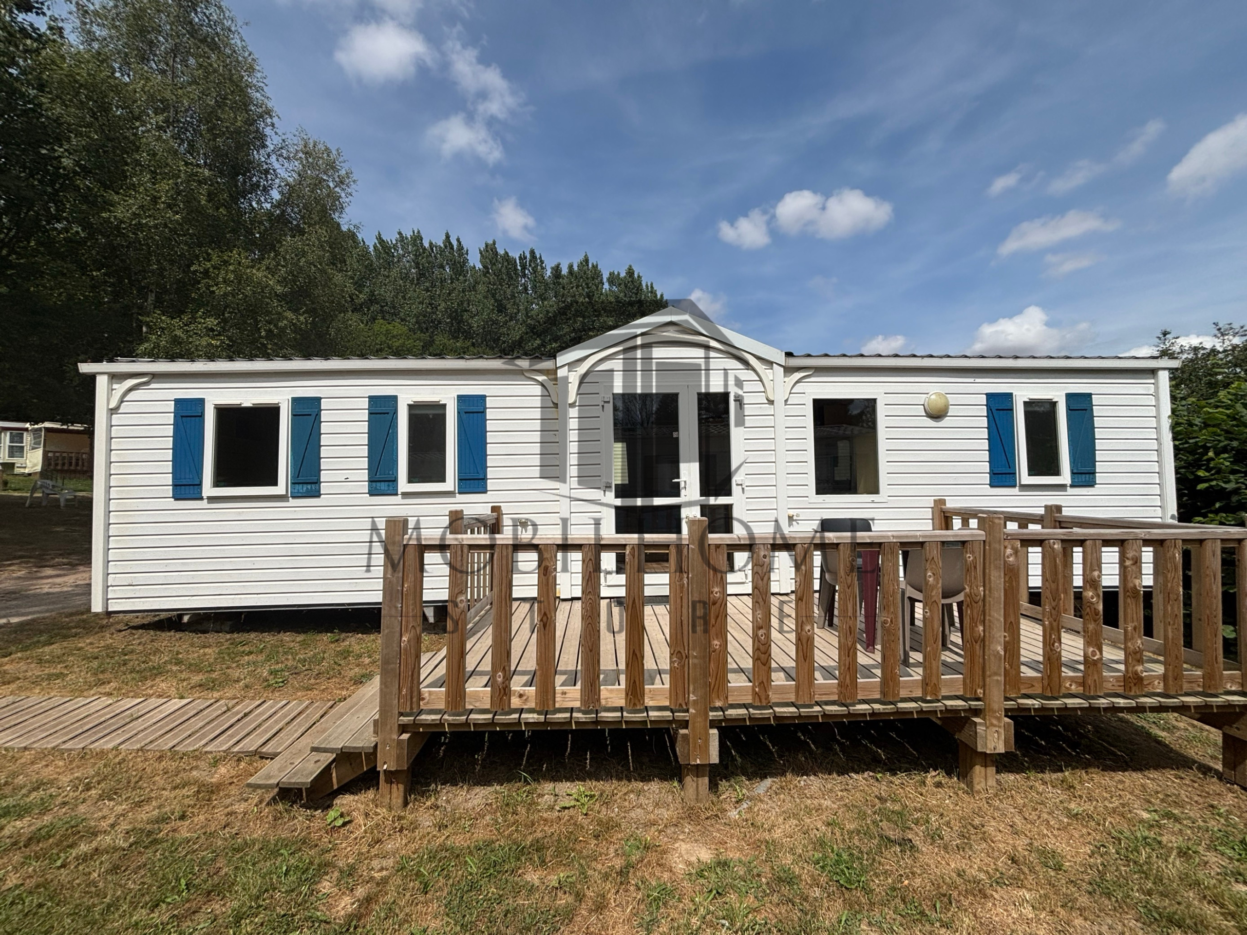 Devanture du mobil-home IRM APPOLON