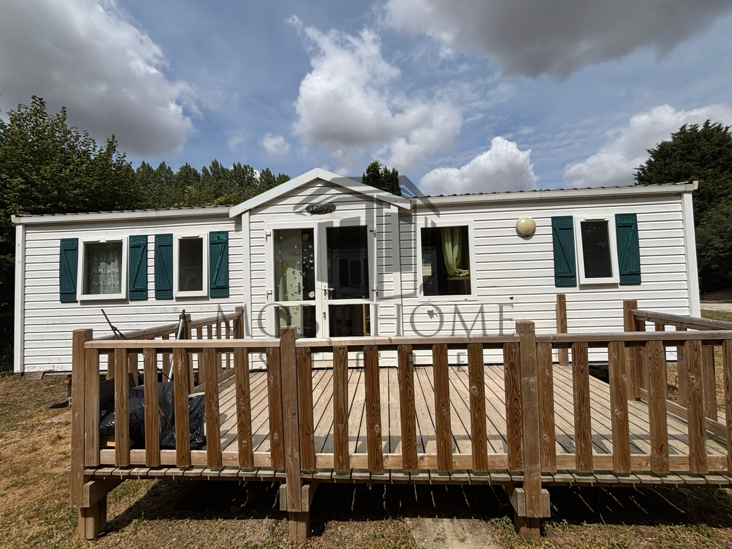 Devanture du mobil-home IRM CONSTELLATION