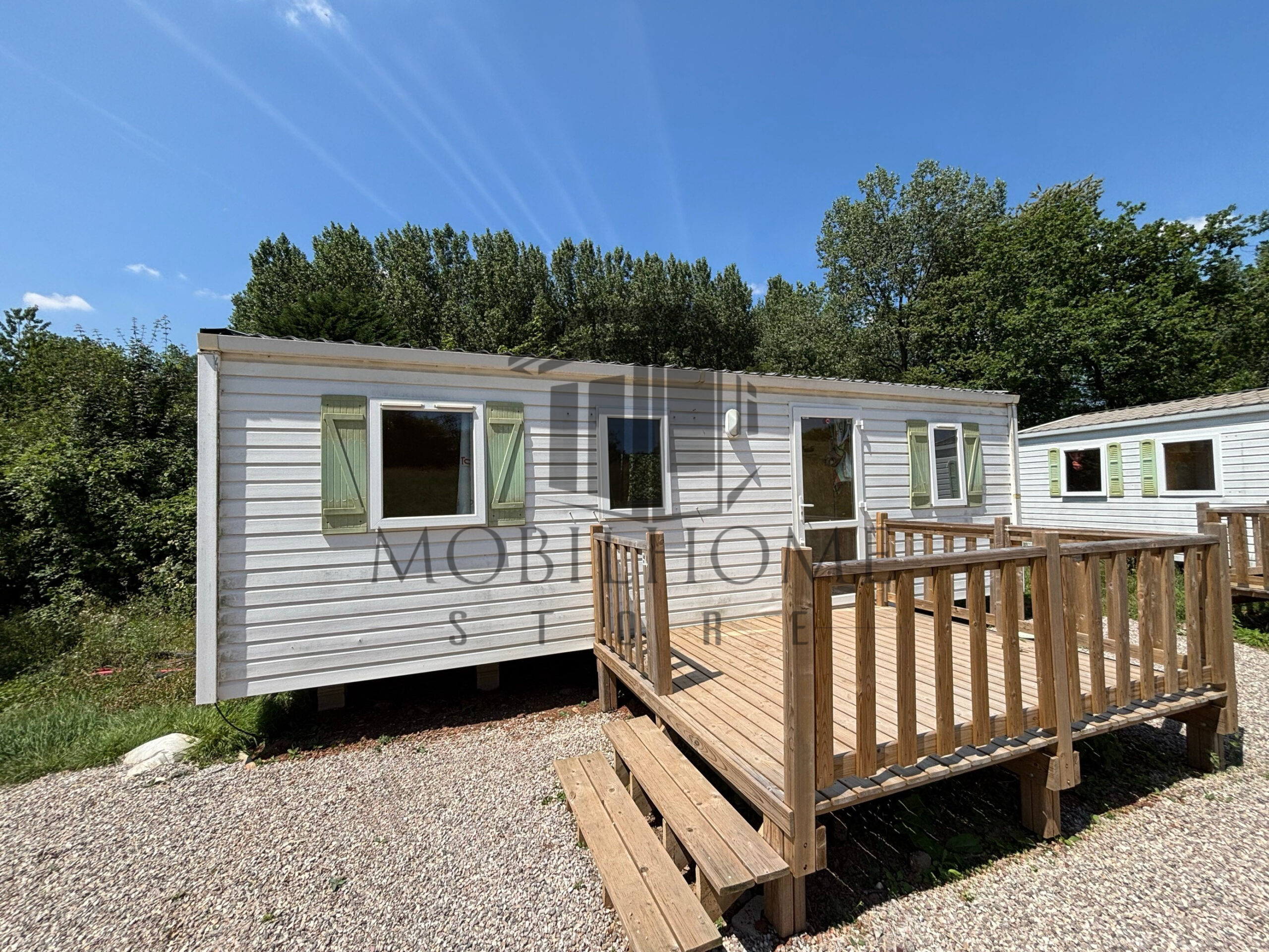 Devanture du mobil-home IRM SUPER TITANIA