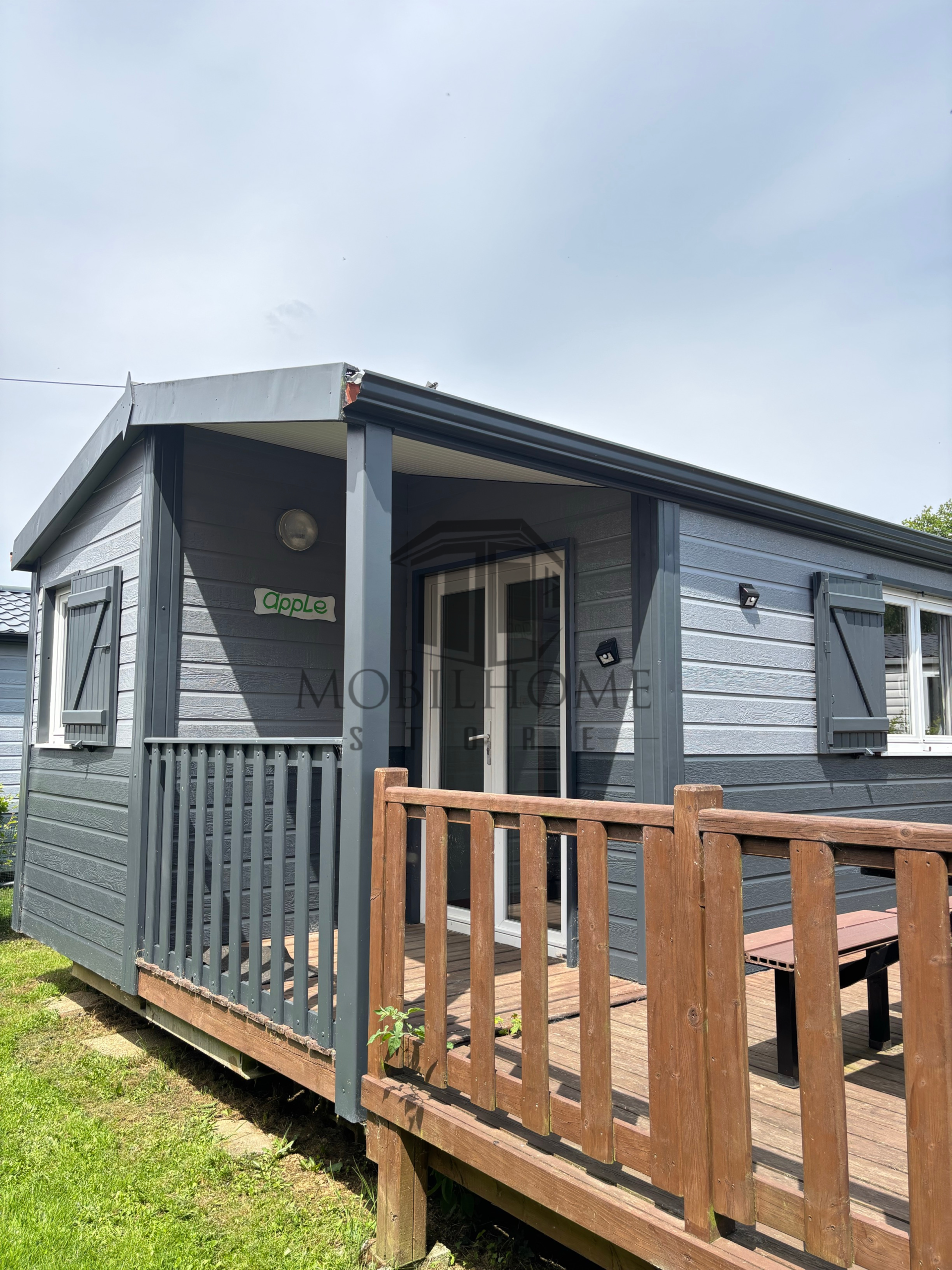 Devanture du mobil-home CRL
