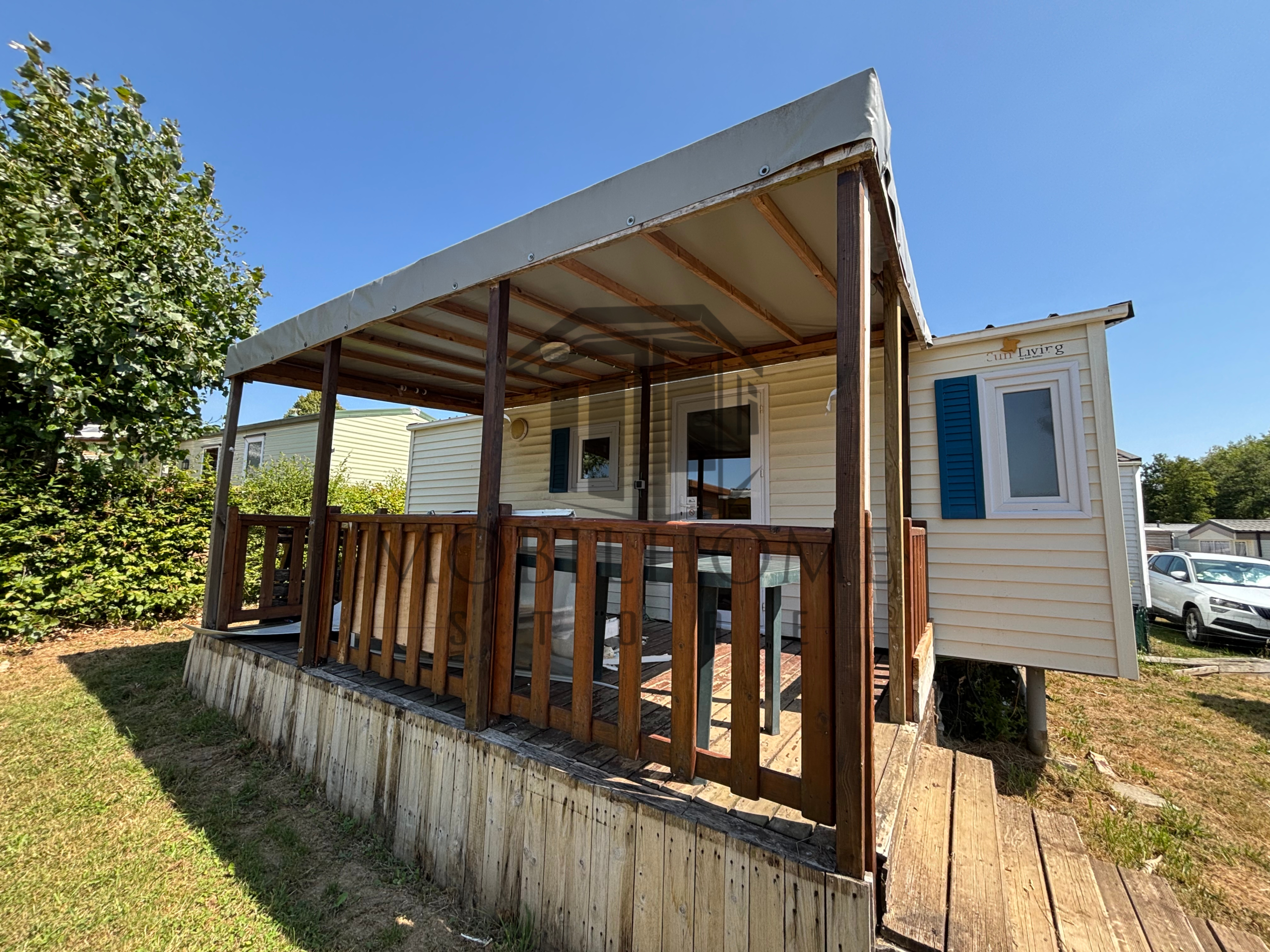 Devanture du mobil-home SUN ROLLER LIVING