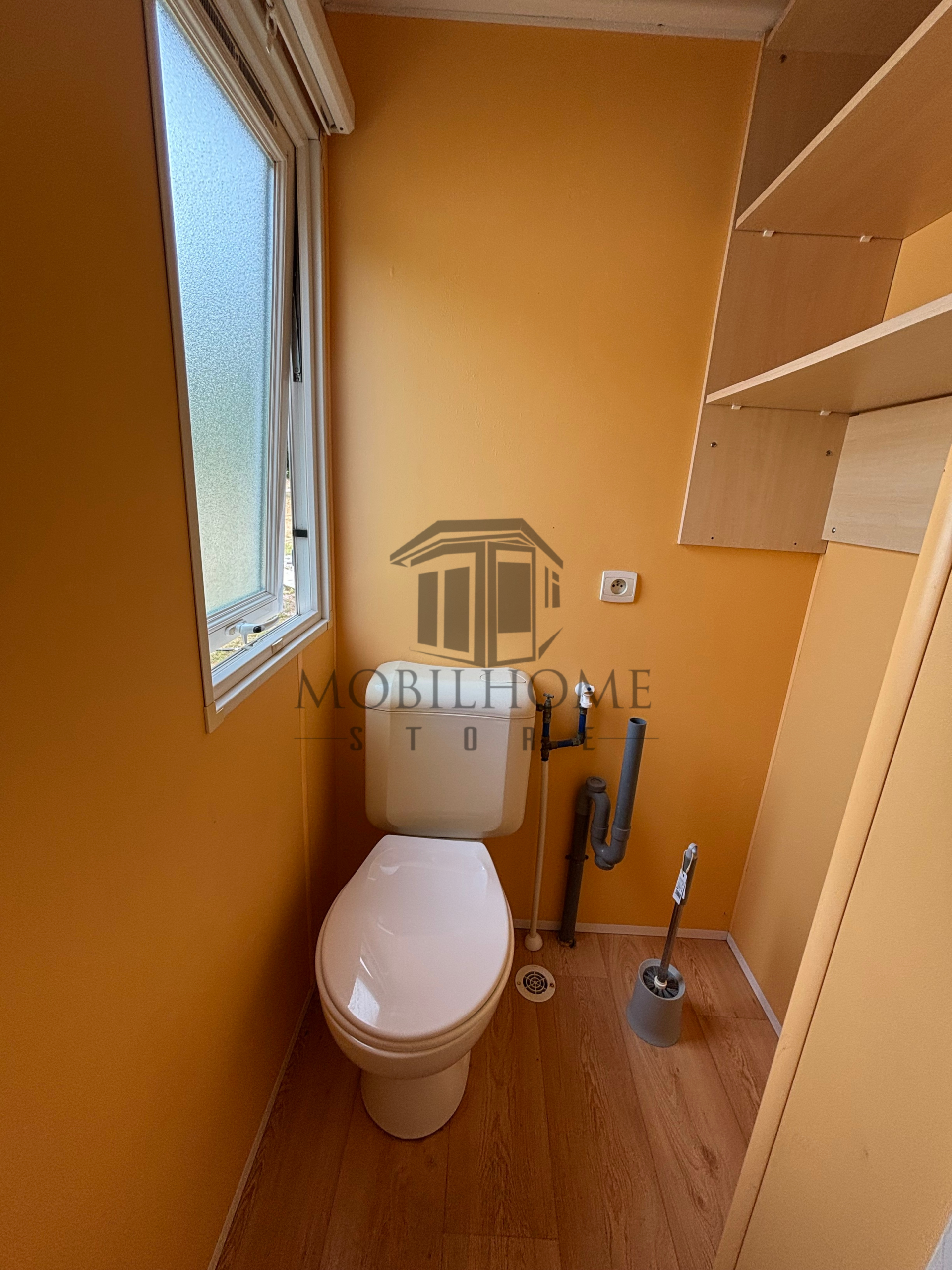 Toilette du mobil-home IRM OCTALIA